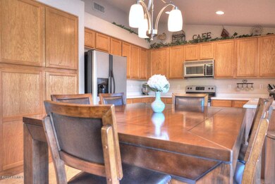 005 Kitchen