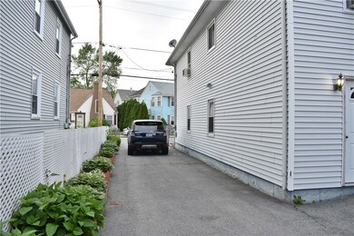 99 Robinson Ave, Pawtucket, RI 02861 - photo 4
