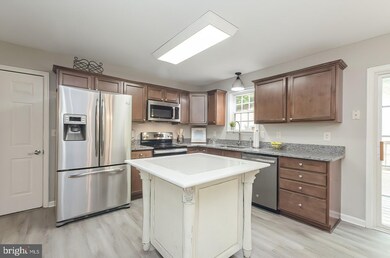 213 Warner, Hedgesville, WV 25427 - photo 4