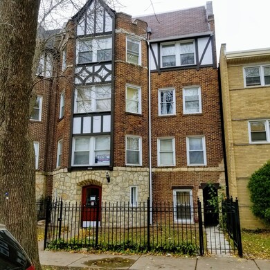 6326 N Mozart St, Chicago, IL 60659 - photo 2
