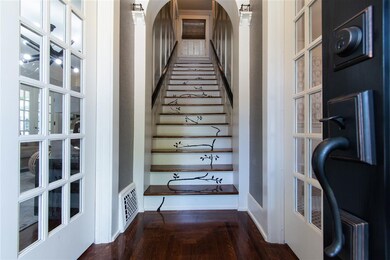 119 W 10th St, Auburn, IN 46706 - photo 3