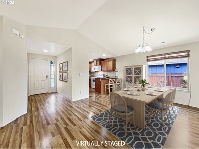 1113 E 8th St, Lafayette, OR 97127 - photo 3