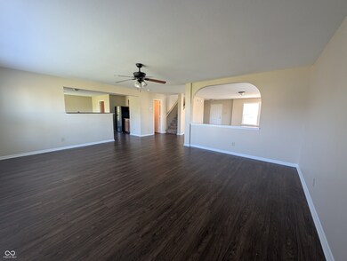 8243 Retreat Ln, Indianapolis, IN 46259 - photo 4