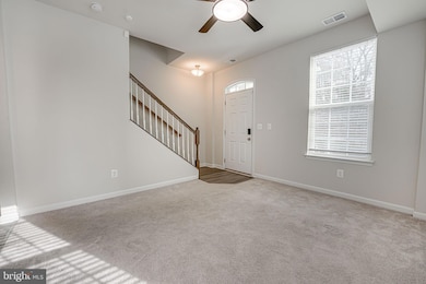 18343 Reaper Hill Ct, Triangle, VA 22172 - photo 6