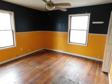 617 W Main St, Griffith, IN 46319 - photo 6