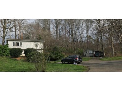 2303 Abbott Dr, Johnson City, TN 37601 - photo 6