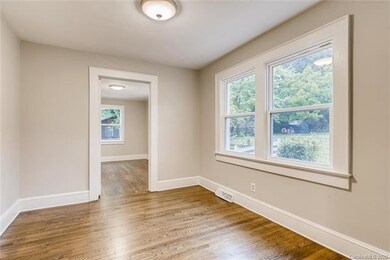 544 E Front St, Statesville, NC 28677 - photo 3