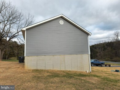 3292 Swover Creek Rd, Edinburg, VA 22824 - photo 4