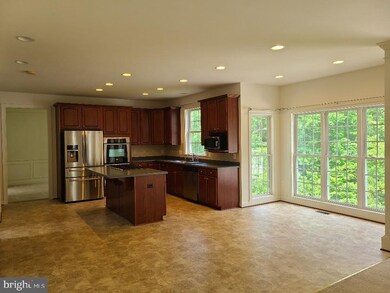 1560 Star Stella Dr, Odenton, MD 21113 - photo 5