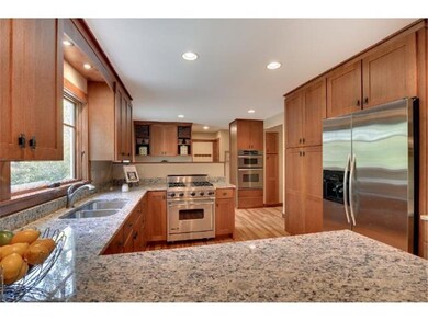 Cook's kitchen with Viking stove and Kitchenaid st