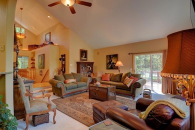 126 Shangrila Ln, Rogue River, OR 97537 - photo 4