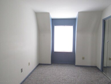 24 Blue Bird Ln unit 1000, Howell, NJ 07731 - photo 5