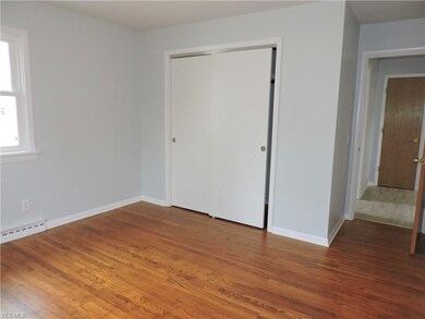 694 Sunset Ave, Sheffield Lake, OH 44054 - photo 5