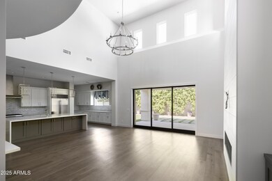 3912 E Crittenden Ln, Phoenix, AZ 85018 - photo 6