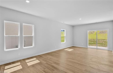 2516 Raspberry Hill Dr, Winston-Salem, NC 27106 - photo 4