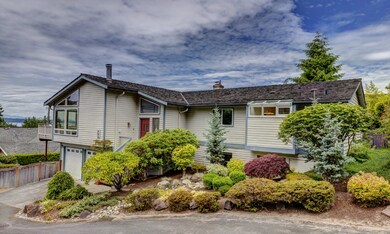 805 Spruce Place, Edmonds, WA 98020 - photo 2