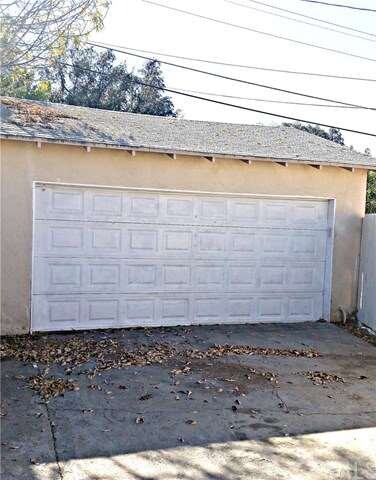 Detached Garage 