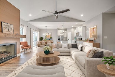 GREAT ROOM DR KITCHEN STAGED