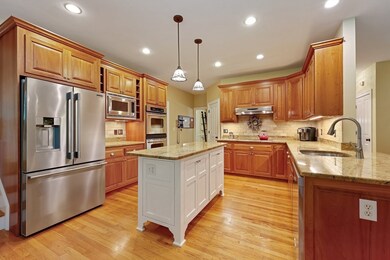 898 Marshall St, Holliston, MA 01746 - photo 3