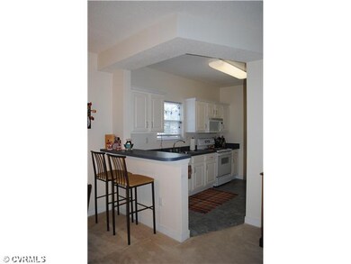 Cafeteria/Kitchen