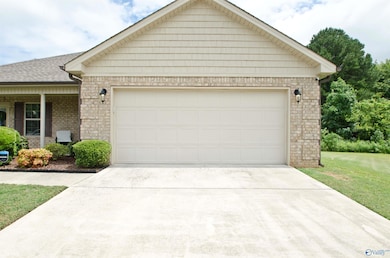 19469 Grassy Meadow Ln, Athens, AL 35613 - photo 5