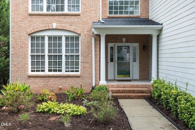 9208 Palm Bay Cir, Raleigh, NC 27617 - photo 4