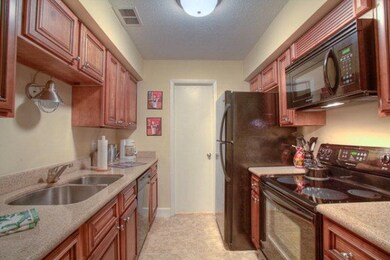 2511 Demere Rd unit 7, Saint Simons Island, GA 31522 - photo 7