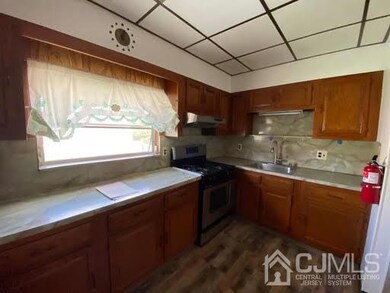 488 Erico Ave unit 2L, Elizabeth, NJ 07202 - photo 2