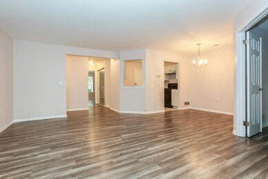 203 Forsythia Ln, Englishtown, NJ 07726 - photo 4