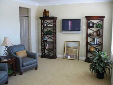 949 Ingleside Ave unit 3A, Columbus, OH 43215 - photo 4