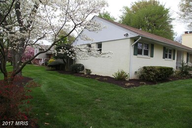 1011 Country Club Dr NE, Vienna, VA 22180 - photo 4