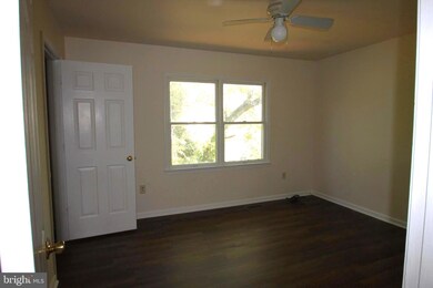 230 E Williams St, Culpeper, VA 22701 - photo 5