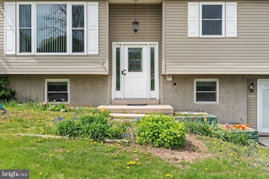 703 Fritz Ave, Reading, PA 19607 - photo 3