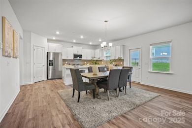 Digital Image Similar