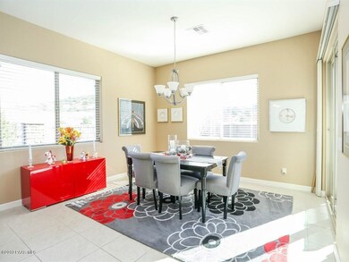 006_Dining Room