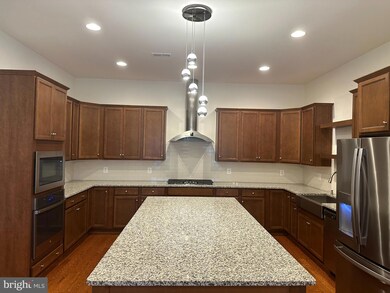 42866 Beaver Crossing Square, Ashburn, VA 20148 - photo 4