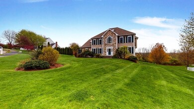 3 Cortland Dr, Hudson, MA 01749 - photo 4