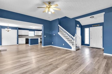 3387 Retriever Rd, Columbus, OH 43232 - photo 3