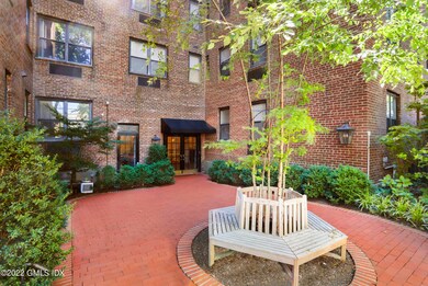 25 W Elm St unit 30, Greenwich, CT 06830 - photo 2