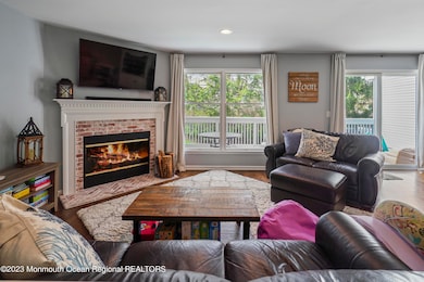 28 Hickory Ln, Little Silver, NJ 07739 - photo 6