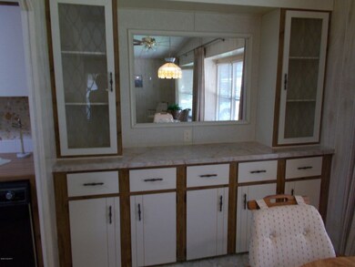 dining area built ins