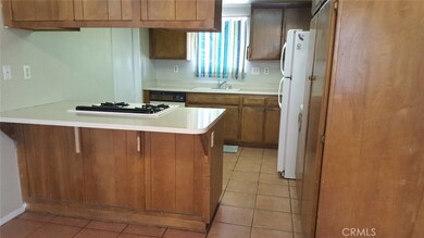 16184 Midway St, Victorville, CA 92395 - photo 4