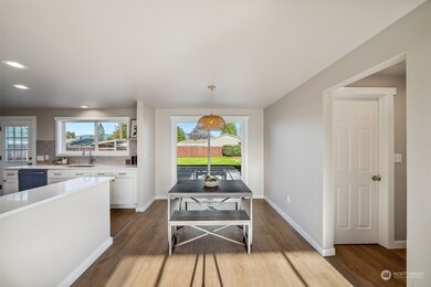 1123 Loraine St, Enumclaw, WA 98022 - photo 7