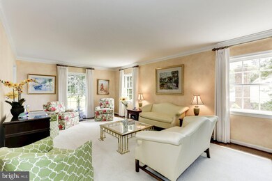 2432 Lexington Rd, Falls Church, VA 22043 - photo 3