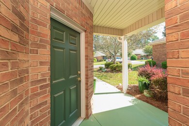 005_607_clarendon_place_005_132