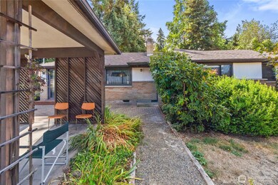 2215 S 216th St, Des Moines, WA 98198 - photo 5