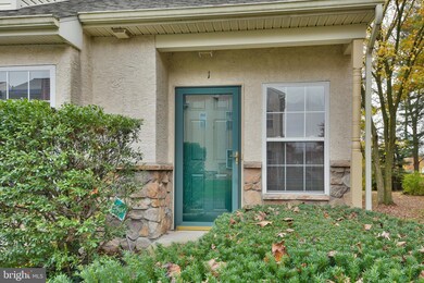 1 Stuart Dr unit 1, Norristown, PA 19401 - photo 4