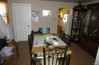 DINING RM LARGE UNIT 3