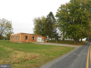 17558 Reiff Church Rd, Hagerstown, MD 21740 - photo 5