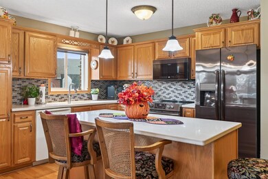 Beutiful mosaic tile backsplash.